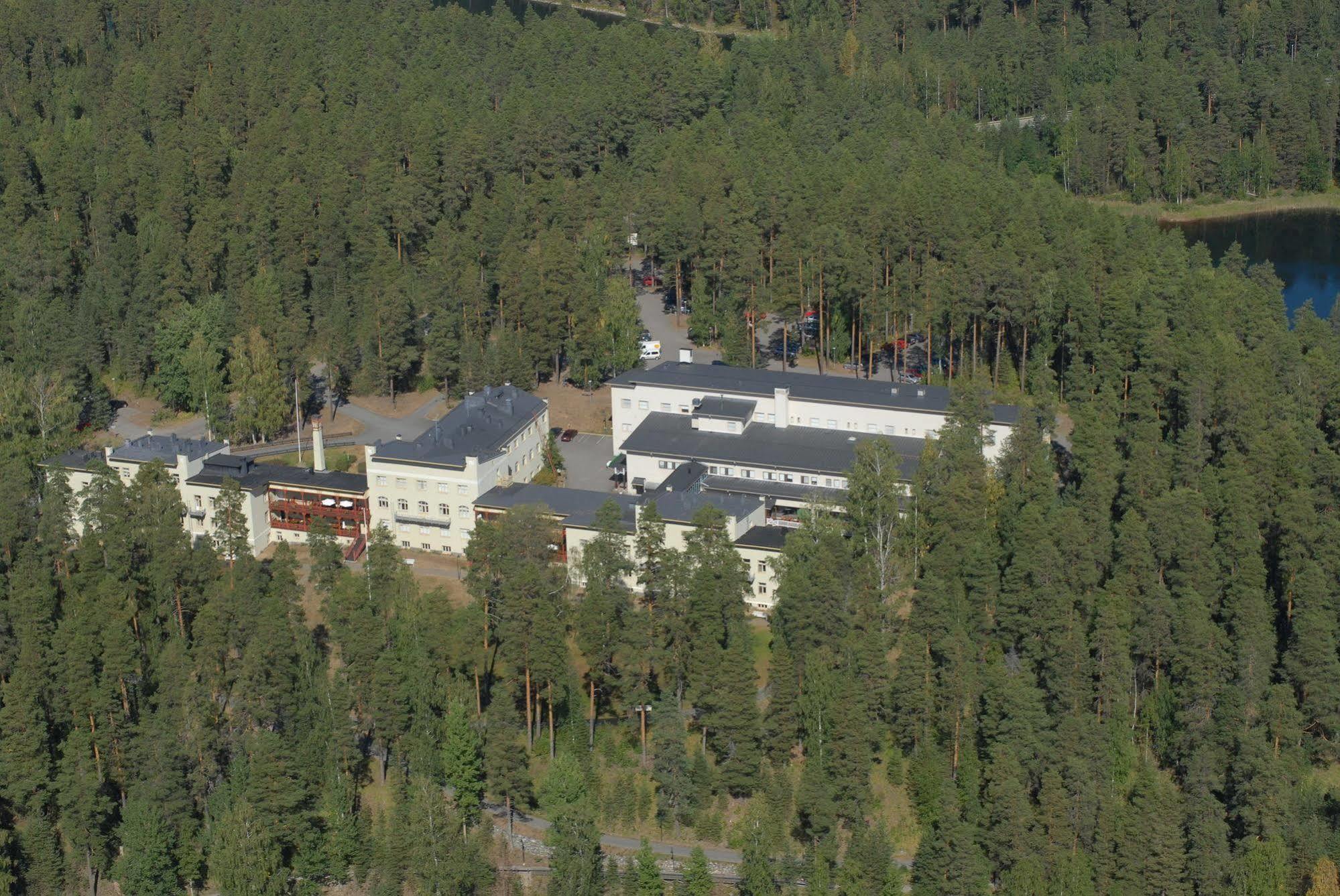 Hotel Kruunupuisto 푼카하류 외부 사진